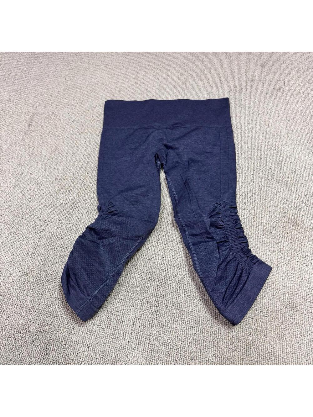Lululemon Leggings Blue Purple Cropped Women’s Size 6